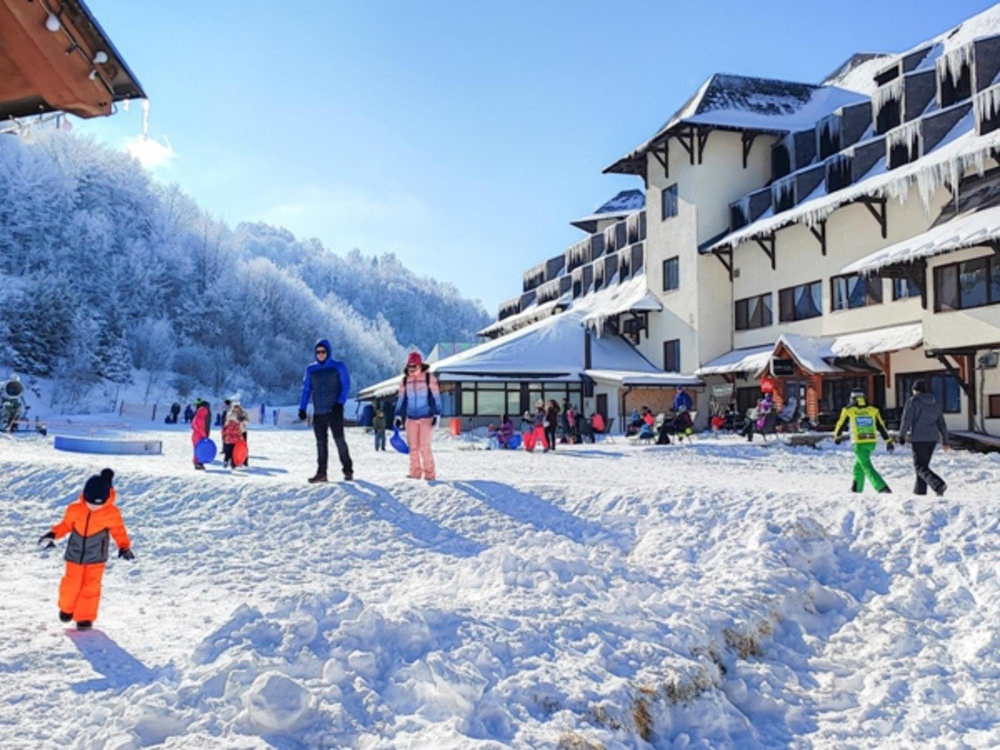 Hotel Junior Kopaonik Eksteriør billede