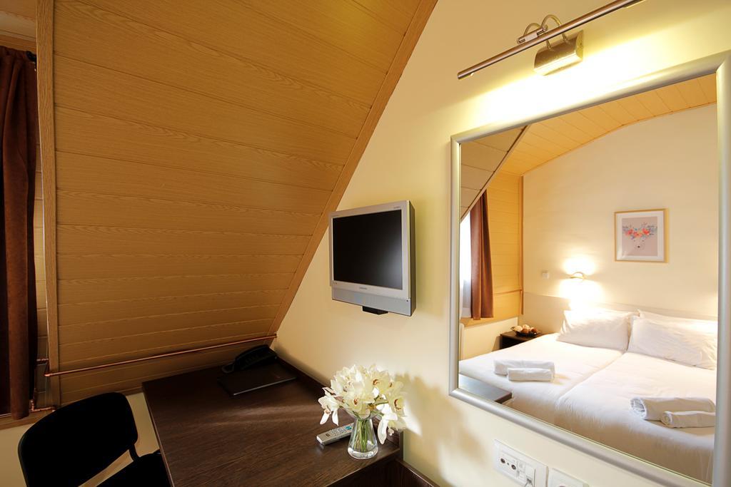 Hotel Junior Kopaonik Eksteriør billede